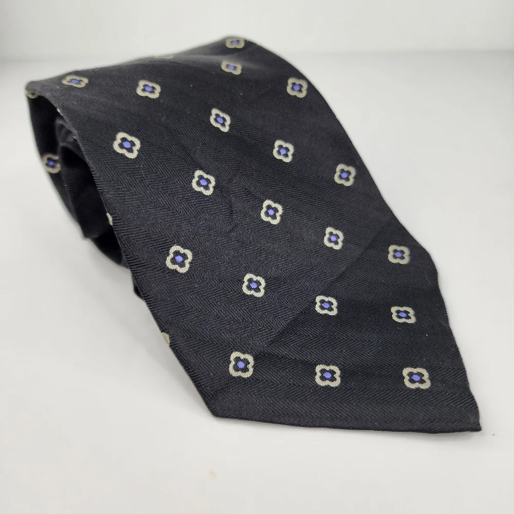 RALPH LAUREN Black Silk Tie.